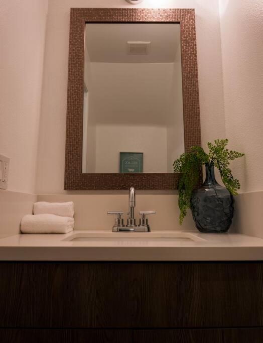 Stylish 2 Bed 1 And Half Bath Apartment Near Sofi Stadium, Lax, Forum Inglewood Esterno foto